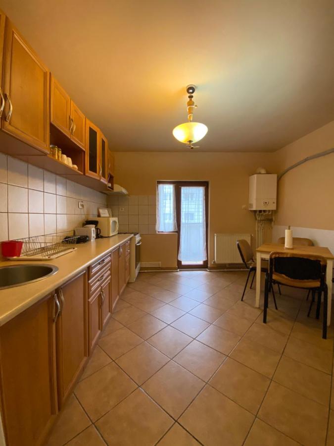 Apartament Leya Apartamento Deva Exterior foto